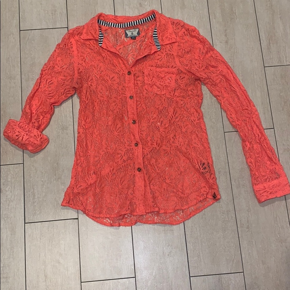 Long sleeve button up